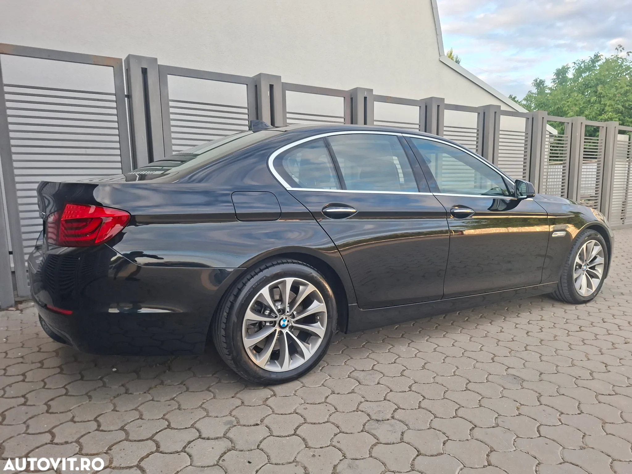 BMW Seria 5 530d Sport-Aut. Luxury Line - 18