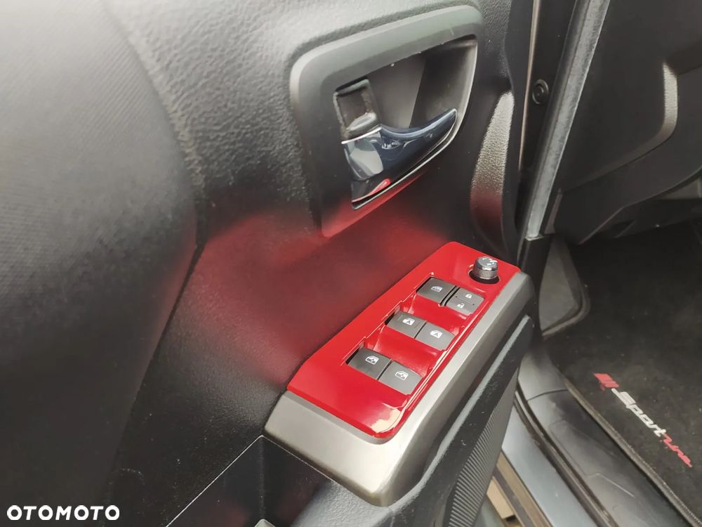 Toyota Tacoma - 22