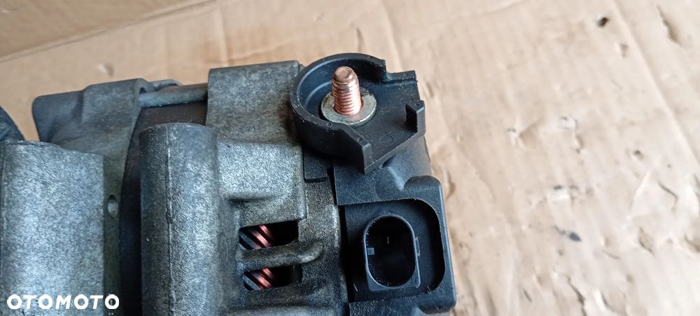 Alternator prądnica BMW I E81 E87 2.0i 7550468 - 5