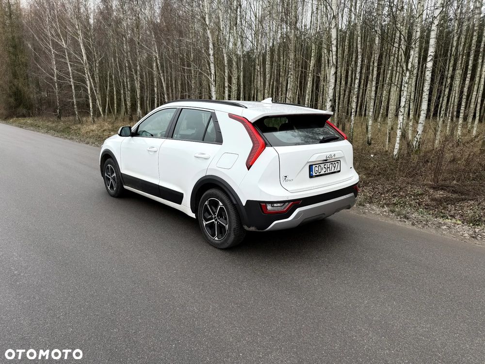 Kia Niro 1.6 GDI Hybrid M - 2