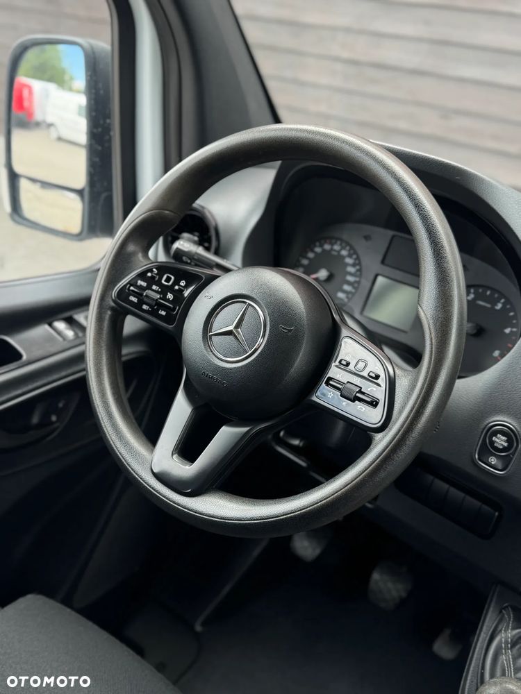 Mercedes-Benz SPRINTER - 26