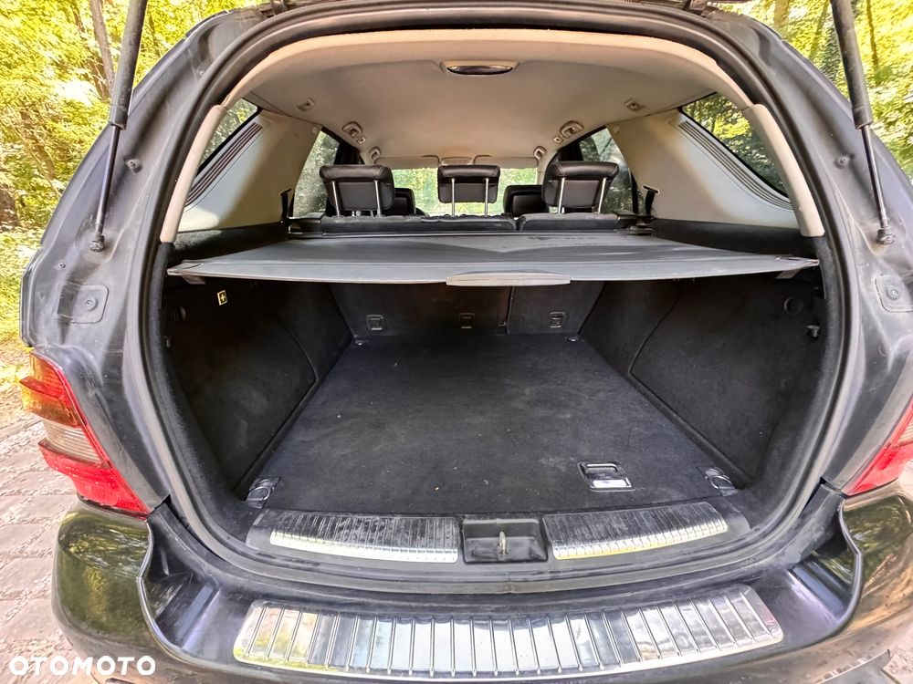Mercedes-Benz ML - 21