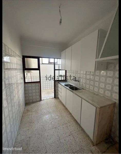 Apartamento T3 Estoril - Grande imagem: 4/8
