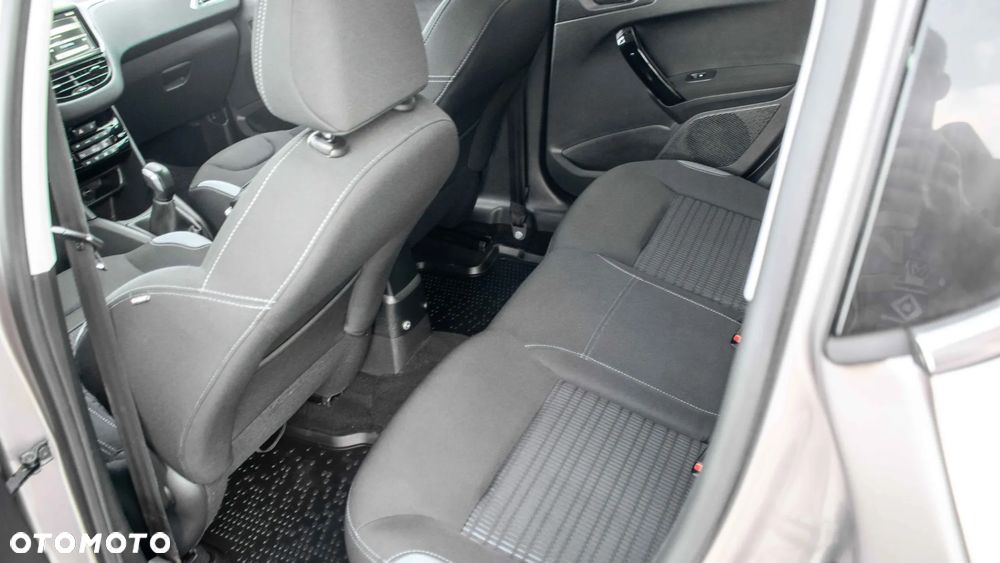 Peugeot 208 1.2 VTi Business Line - 22