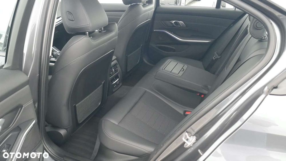BMW Seria 3 - 20