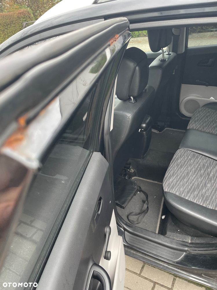 Kia Ceed - 18