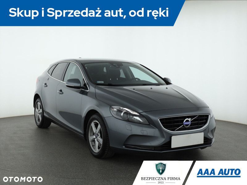 Volvo V40 - 2