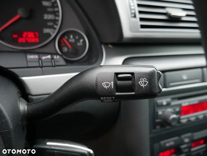 Audi A4 Limousine - 19