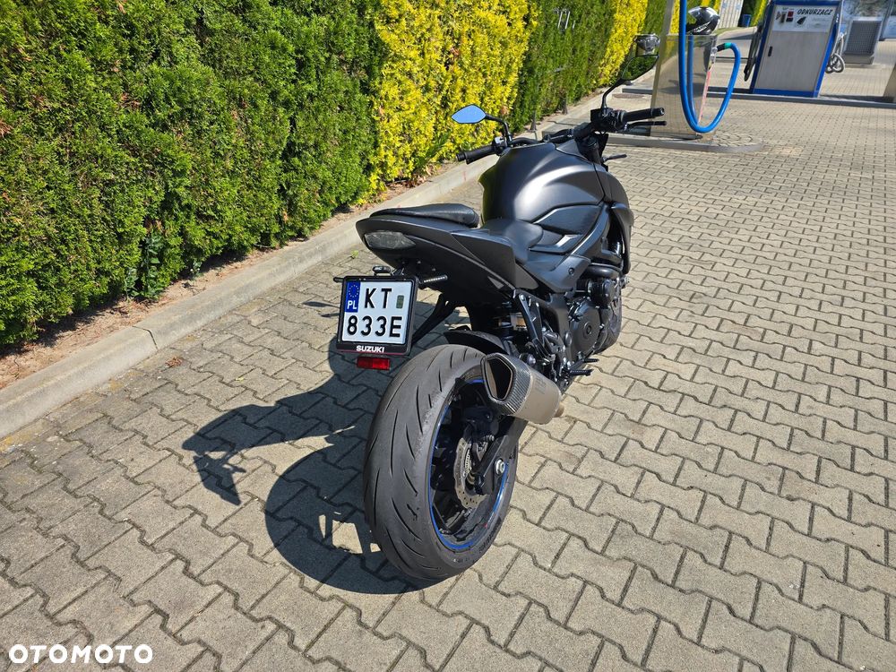 Suzuki GSX - 5