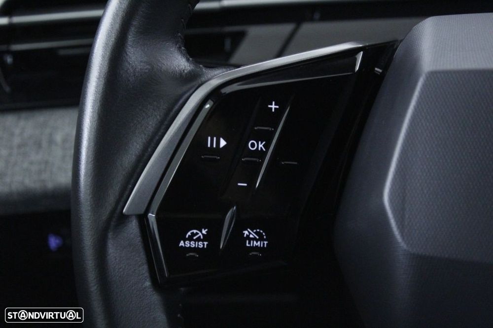 Peugeot 3008 1.2 Hybrid Allure e-DCS6 - 23