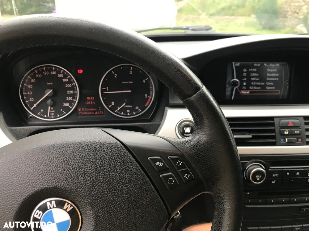 BMW Seria 3 320d - 12