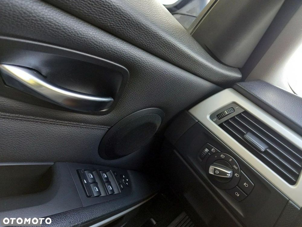 BMW Seria 3 - 31