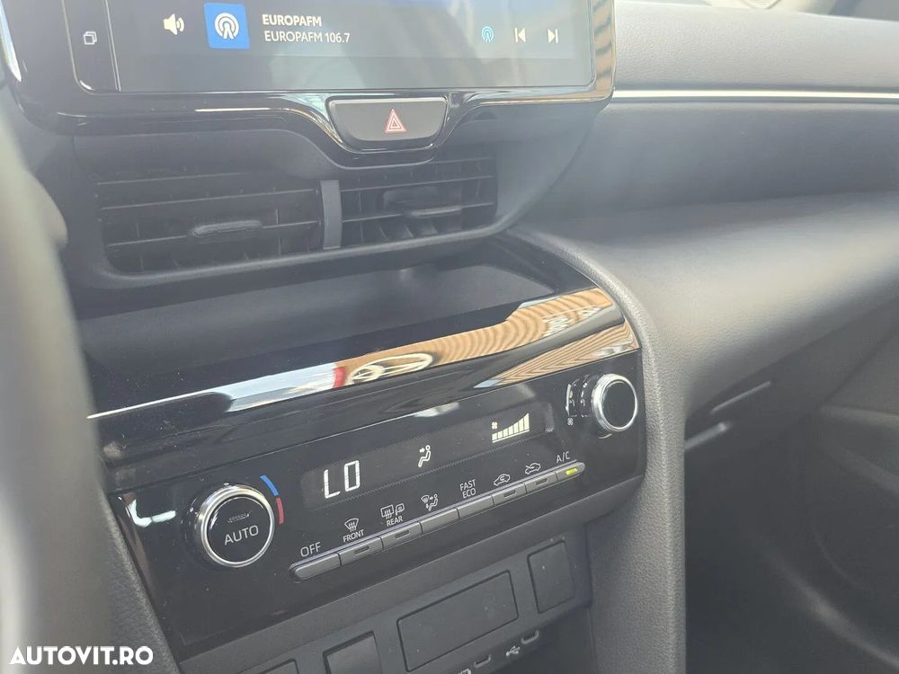 Toyota Yaris Cross - 13
