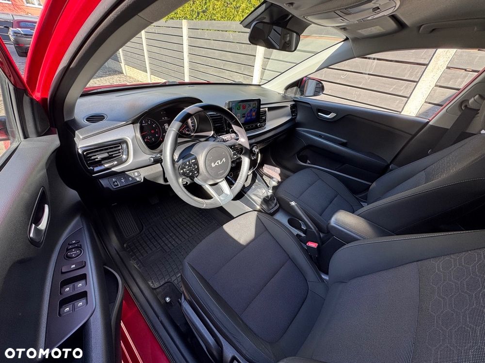 Kia Rio 1.2 L - 21