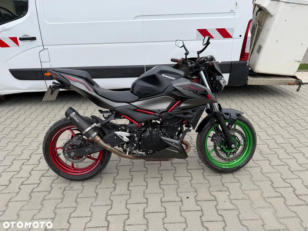 Kawasaki Z - 7