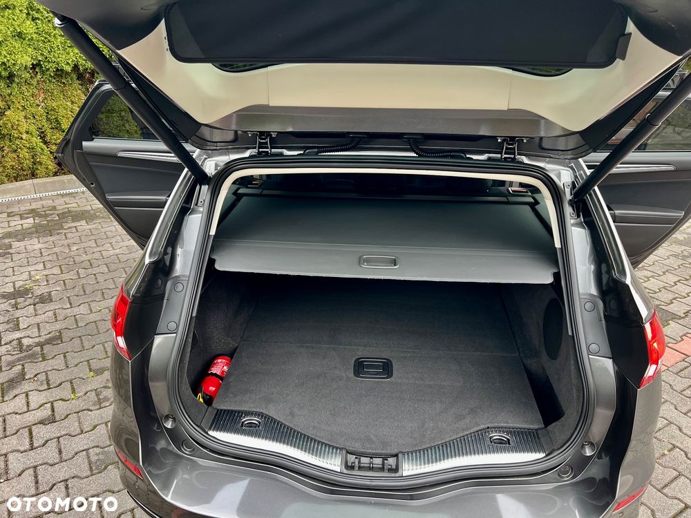 Ford Mondeo 2.0 EcoBlue Titanium - 23