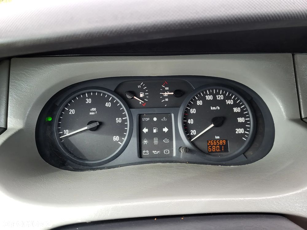 Opel Vivaro L1H1 - 11
