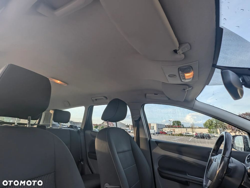 Ford Focus 2.0 Titanium EU5 - 9