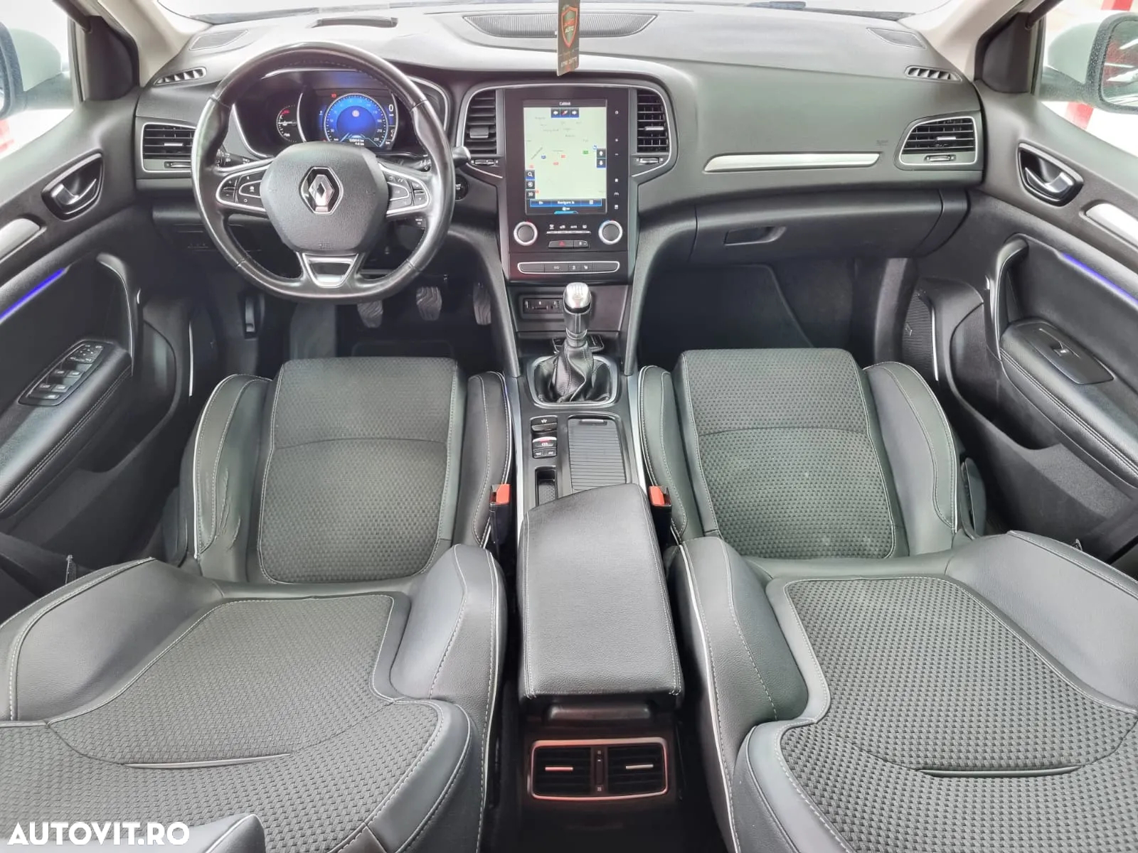 Renault Megane ENERGY dCi 130 BOSE EDITION - 7