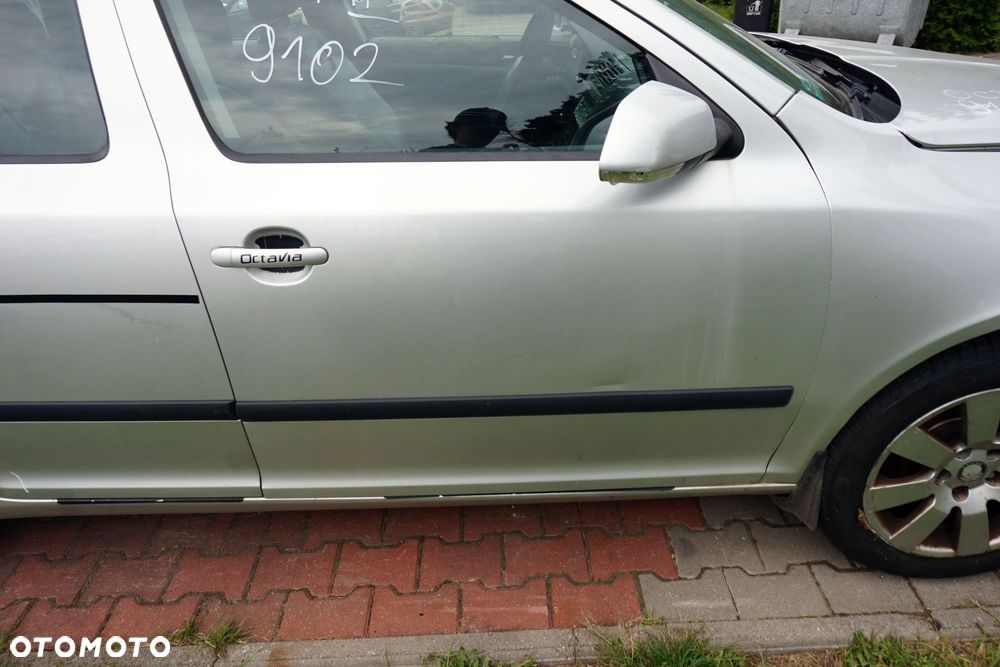 DRZWI PRZEDNIE PRAWE OCTAVIA II 1Z3 KOMBI 9102  SREBRNY SKODA 2004-2008 - 3