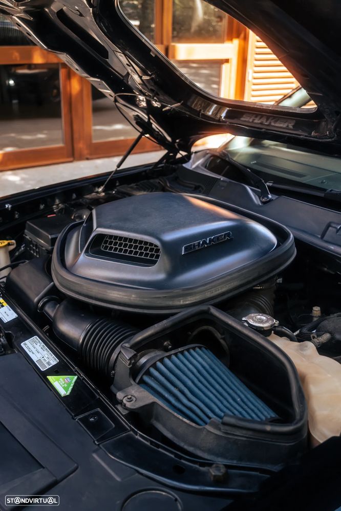 Dodge Challenger - 14