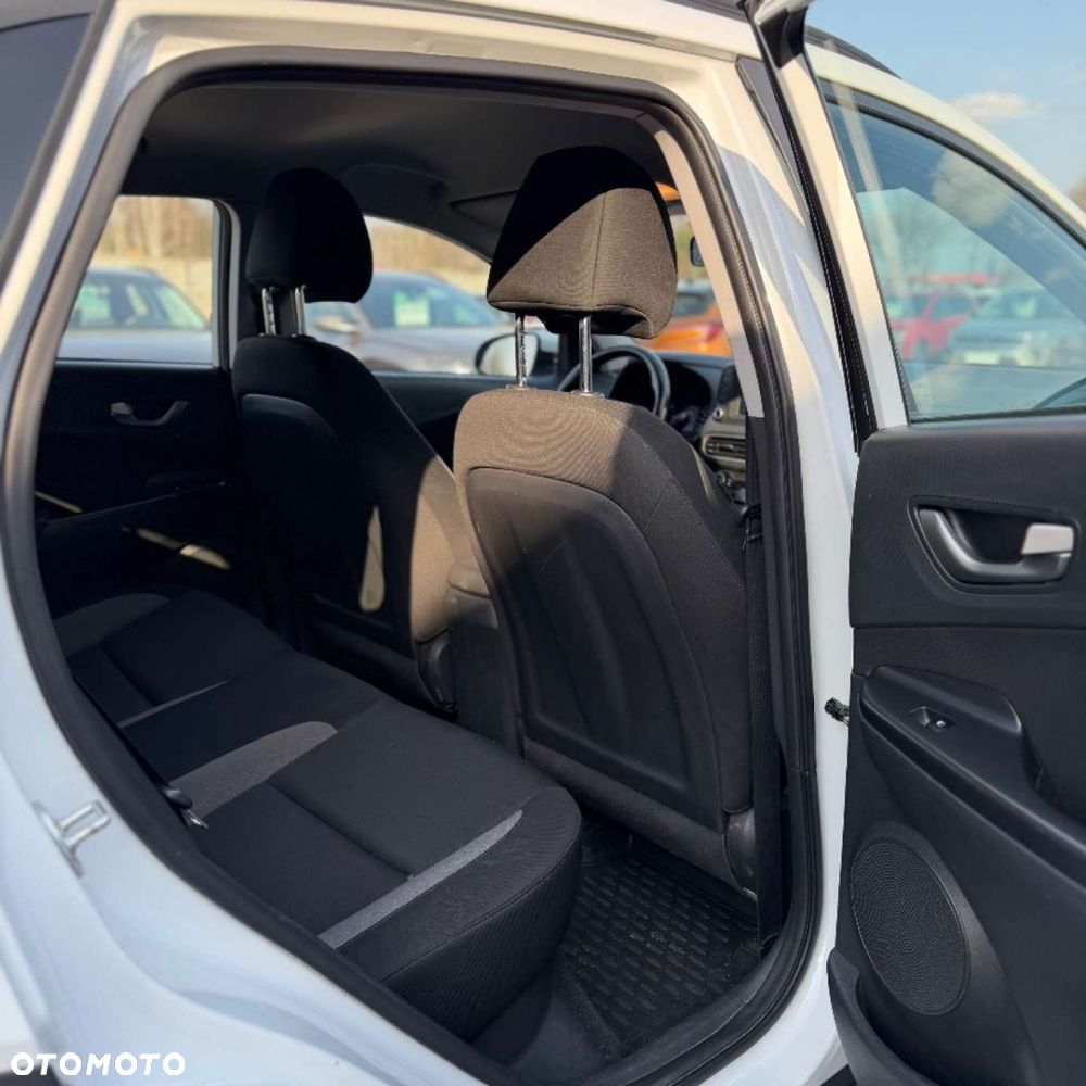 Hyundai Kona - 24