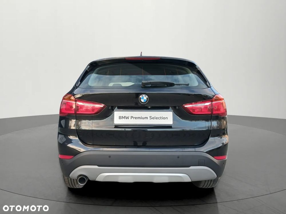 BMW X1 sDrive18i - 5