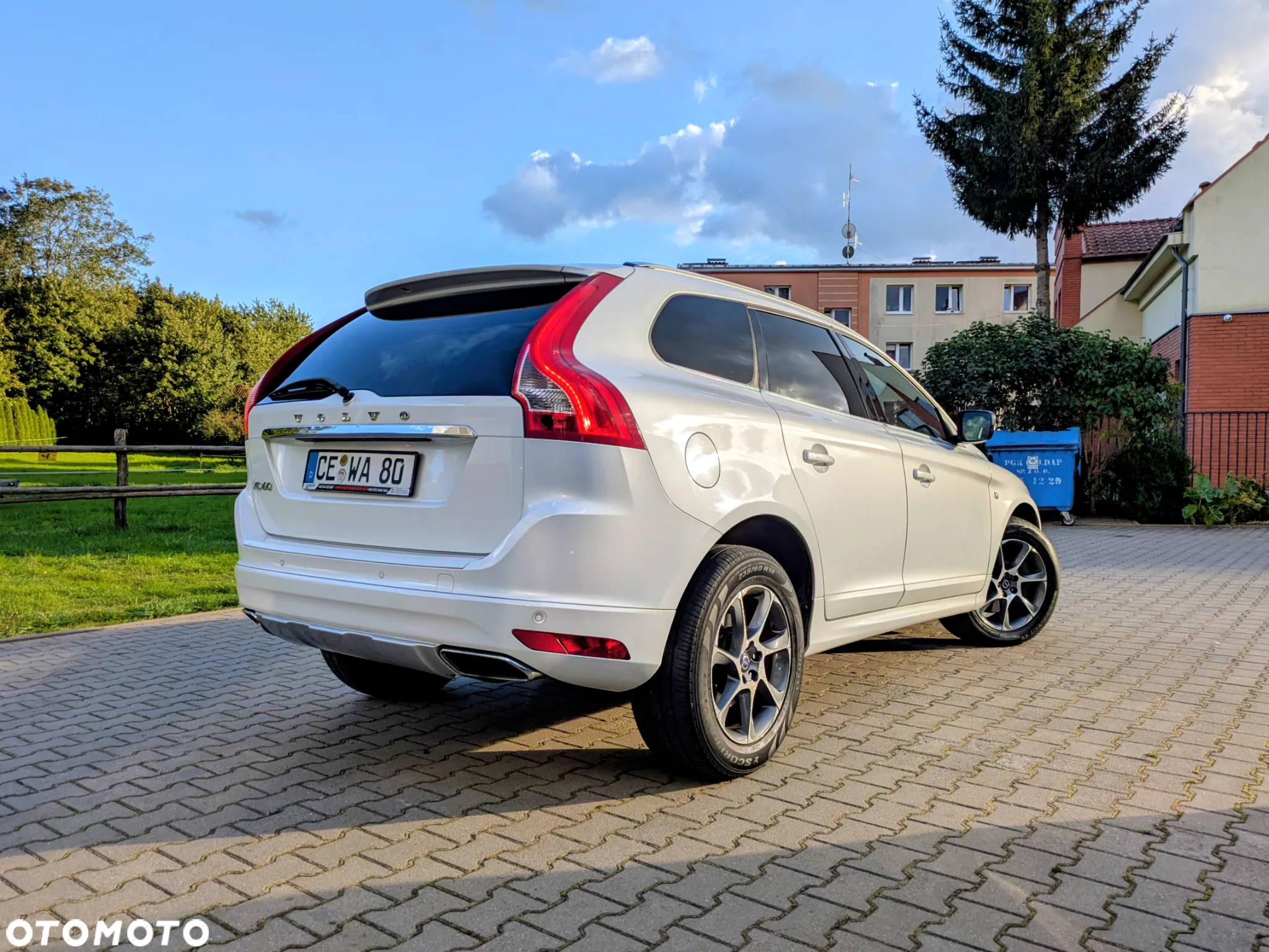 Volvo XC 60 D4 Drive-E Ocean Race - 2