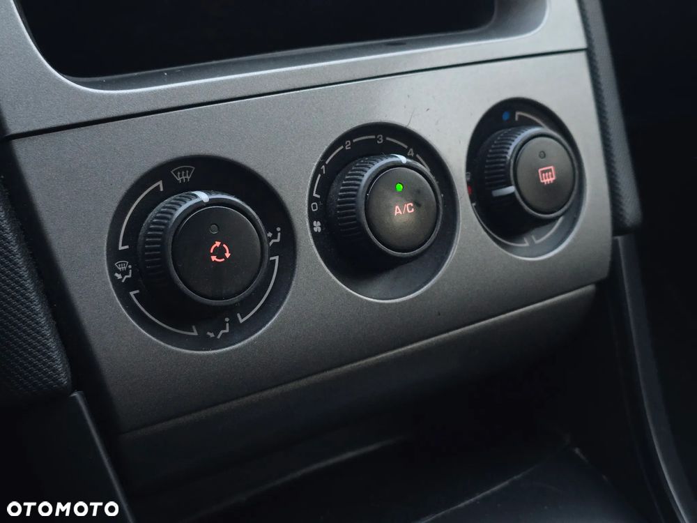 Peugeot 308 HDi FAP 110 Sport Plus - 28