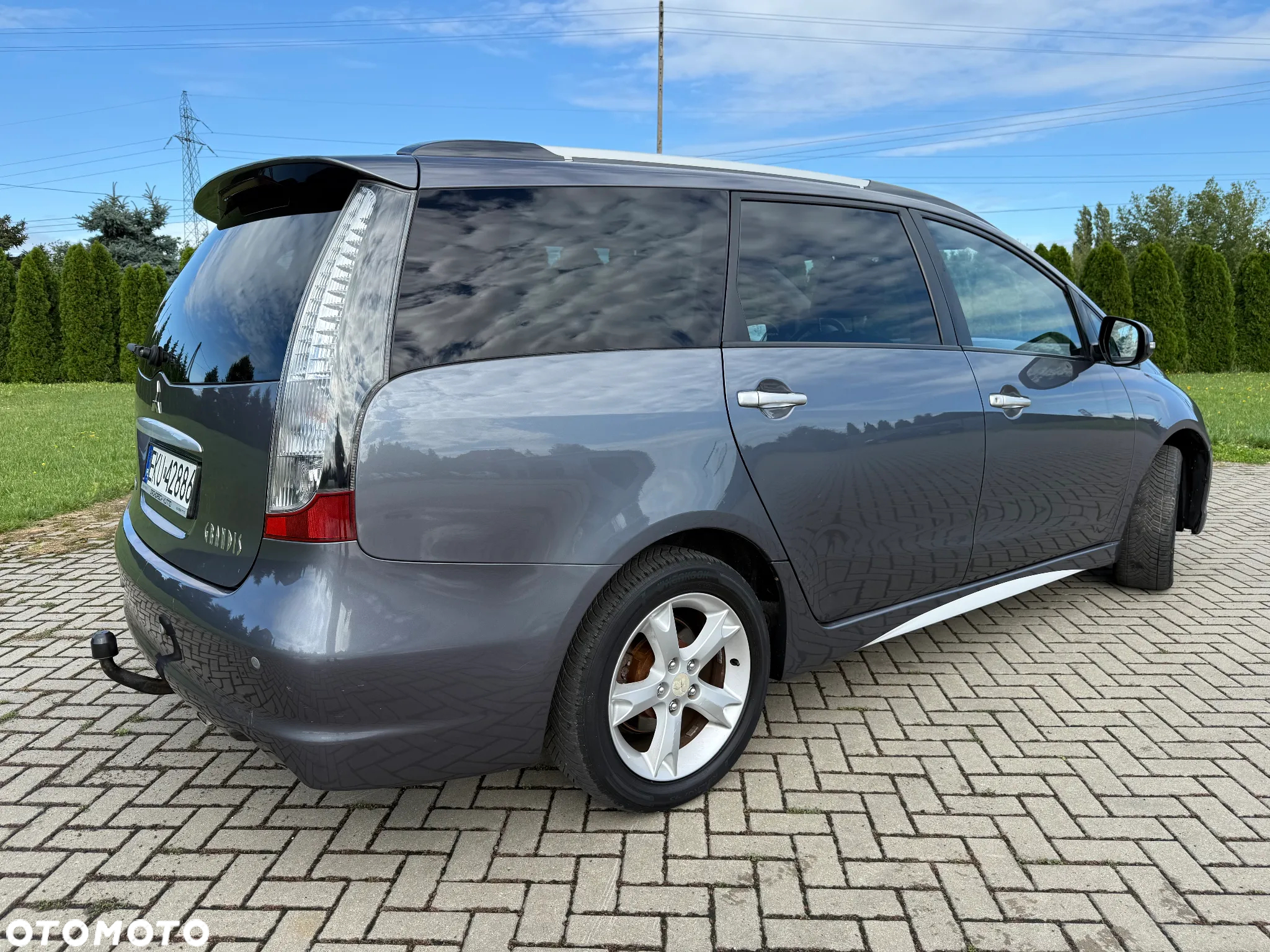 Mitsubishi Grandis - 19