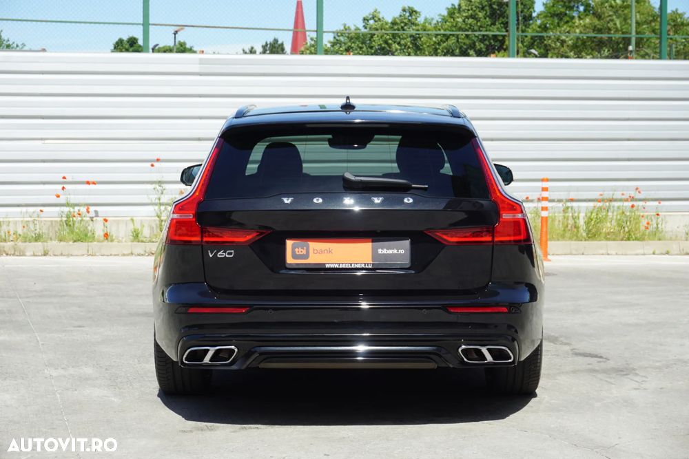 Volvo V60 T6 AWD Recharge Geartronic RDesign - 28