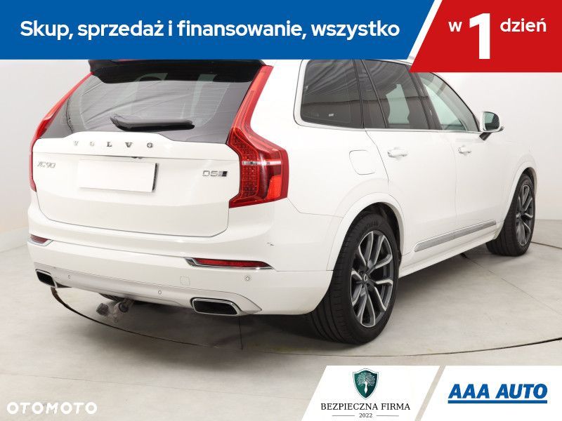 Volvo XC 90 - 7