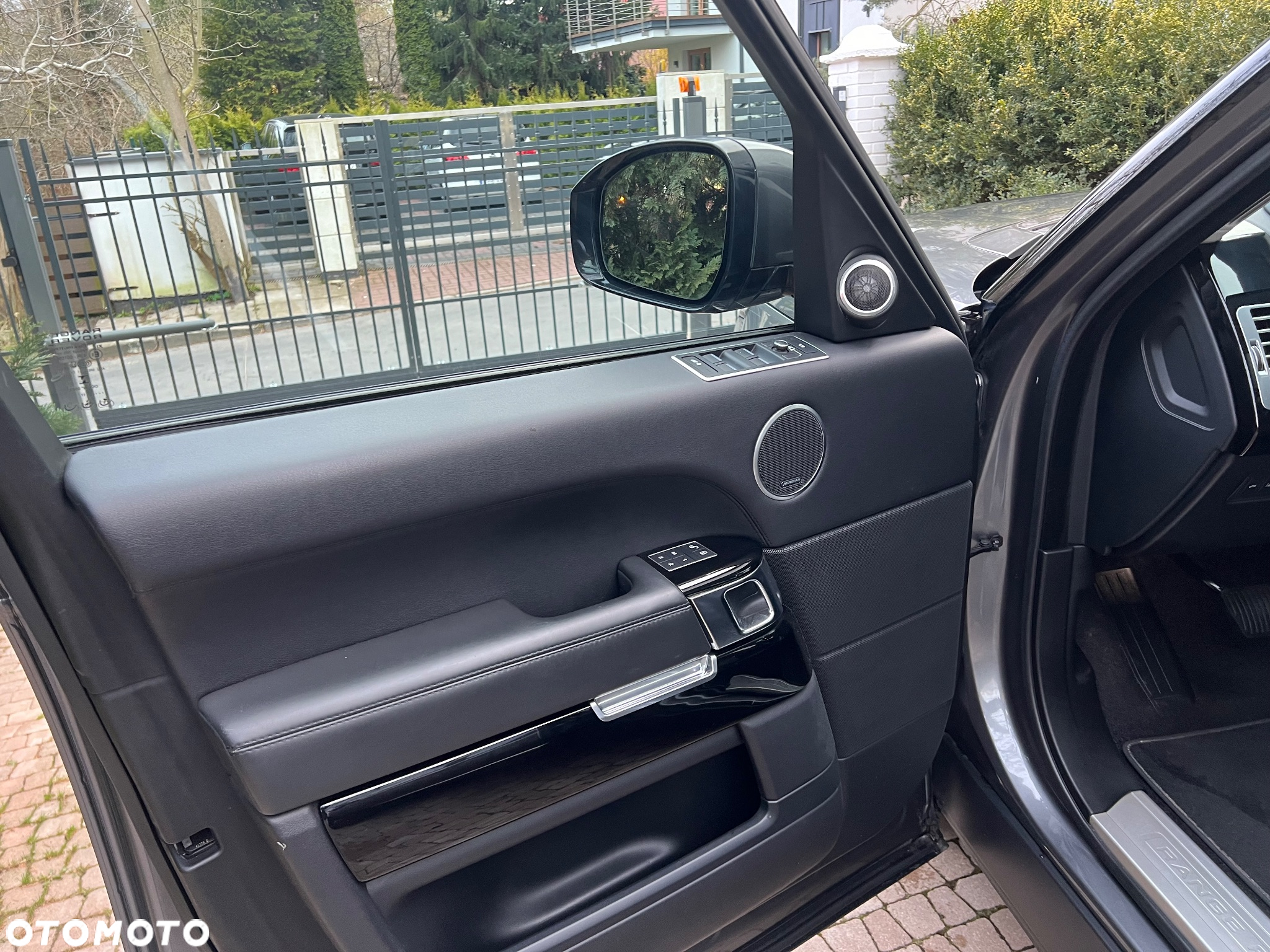 Land Rover Range Rover 4.4SD V8 LWB Vogue - 29