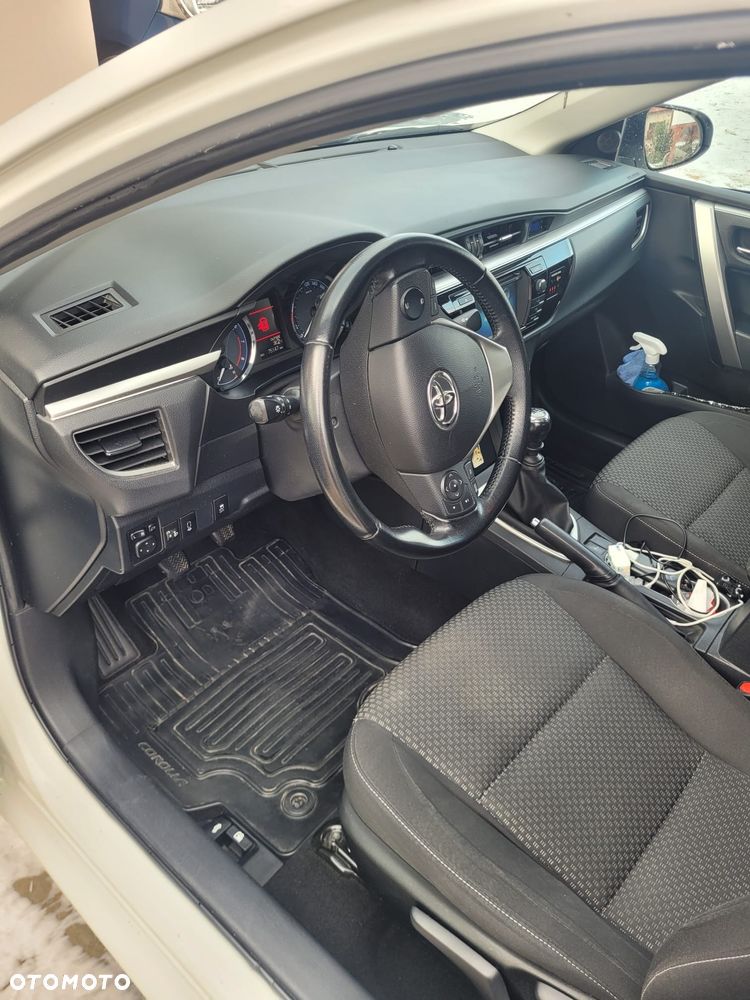 Toyota Corolla 1.6 50th Anniversary - 6