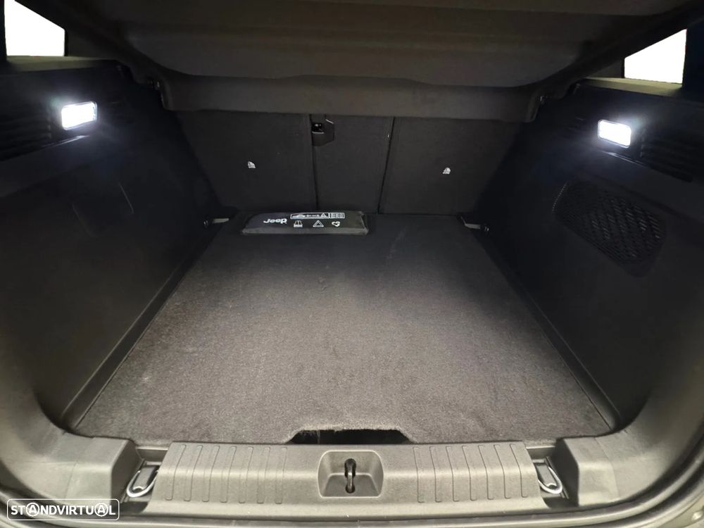 Jeep Compass 1.2 e-Hybrid First Edition DCT6 - 16