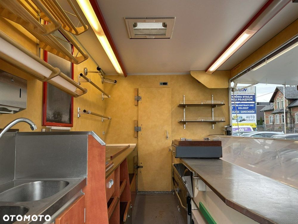 Mercedes-Benz Sprinter - 3
