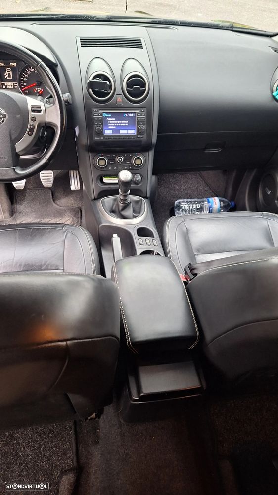 Nissan Qashqai +2 2.0 dCi Tekna Premium 18 - 7