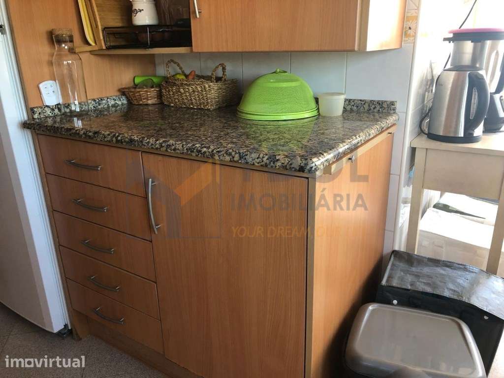 Apartamento T2 em Bucelas - Excelente Estado de Conservação - Grande imagem: 3/21