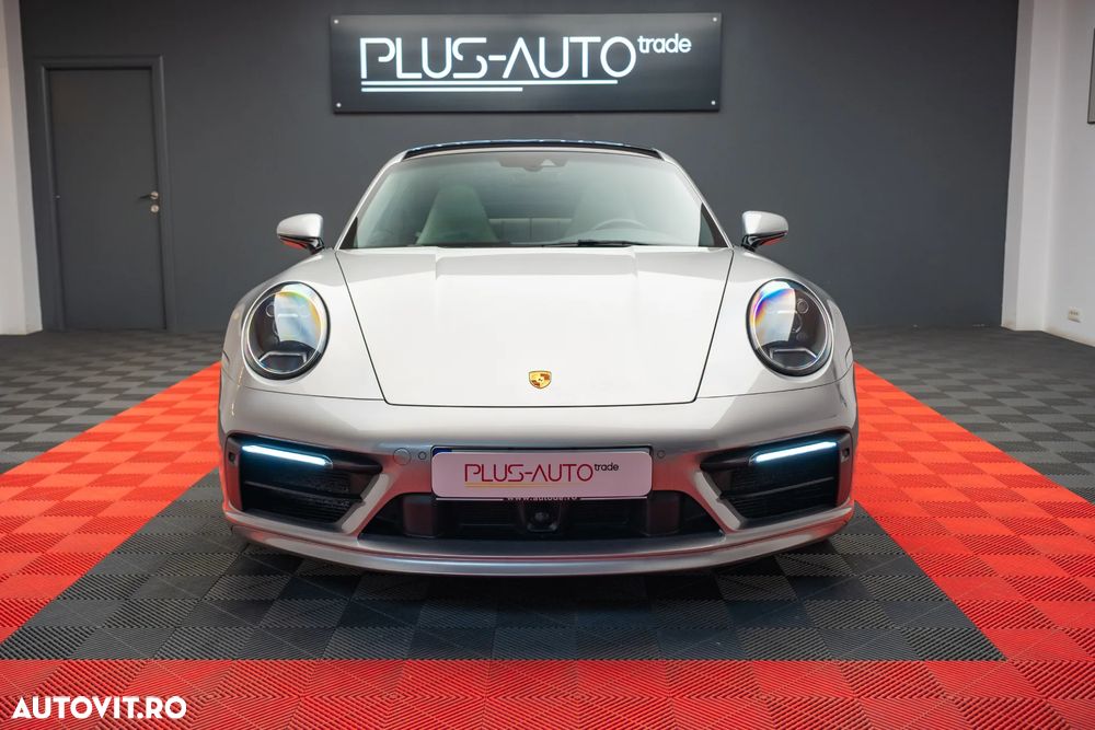 Porsche 911 Carrera 4S - 27