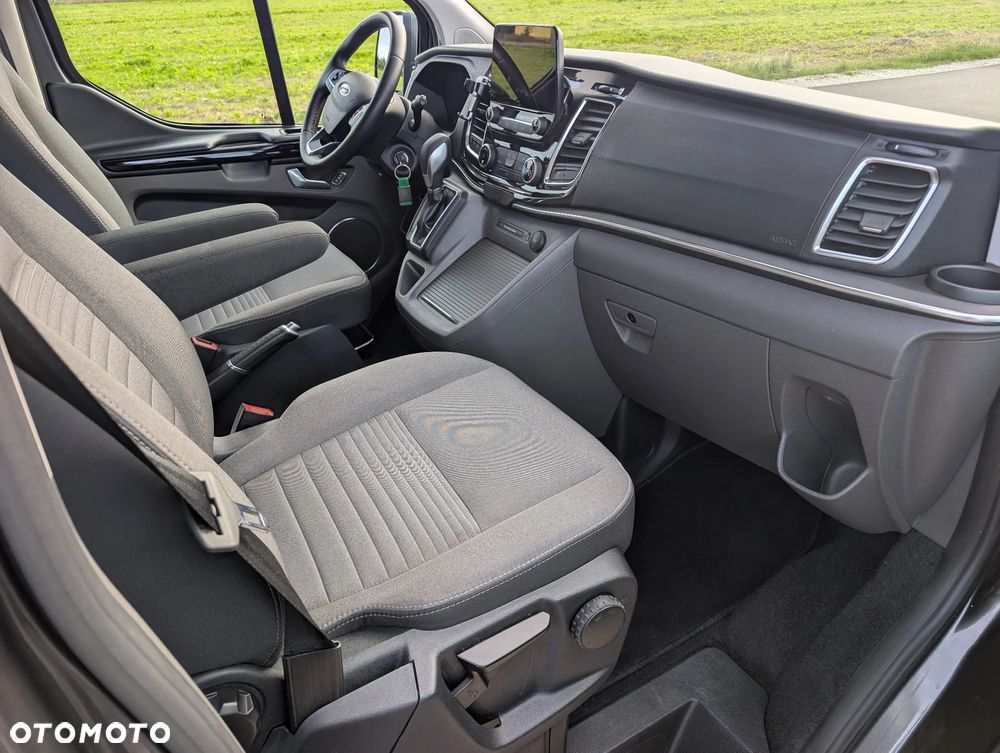 Ford Tourneo Custom 2.0 EcoBlue 320 L2 Titanium - 17