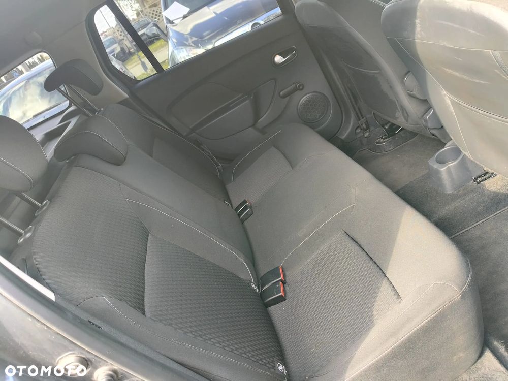 Dacia Logan - 13
