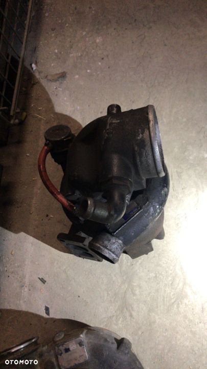 Turbosprężarka MAN Turbiny K29 / K27 / K31 3533915 L2000 do regeneracji - 1