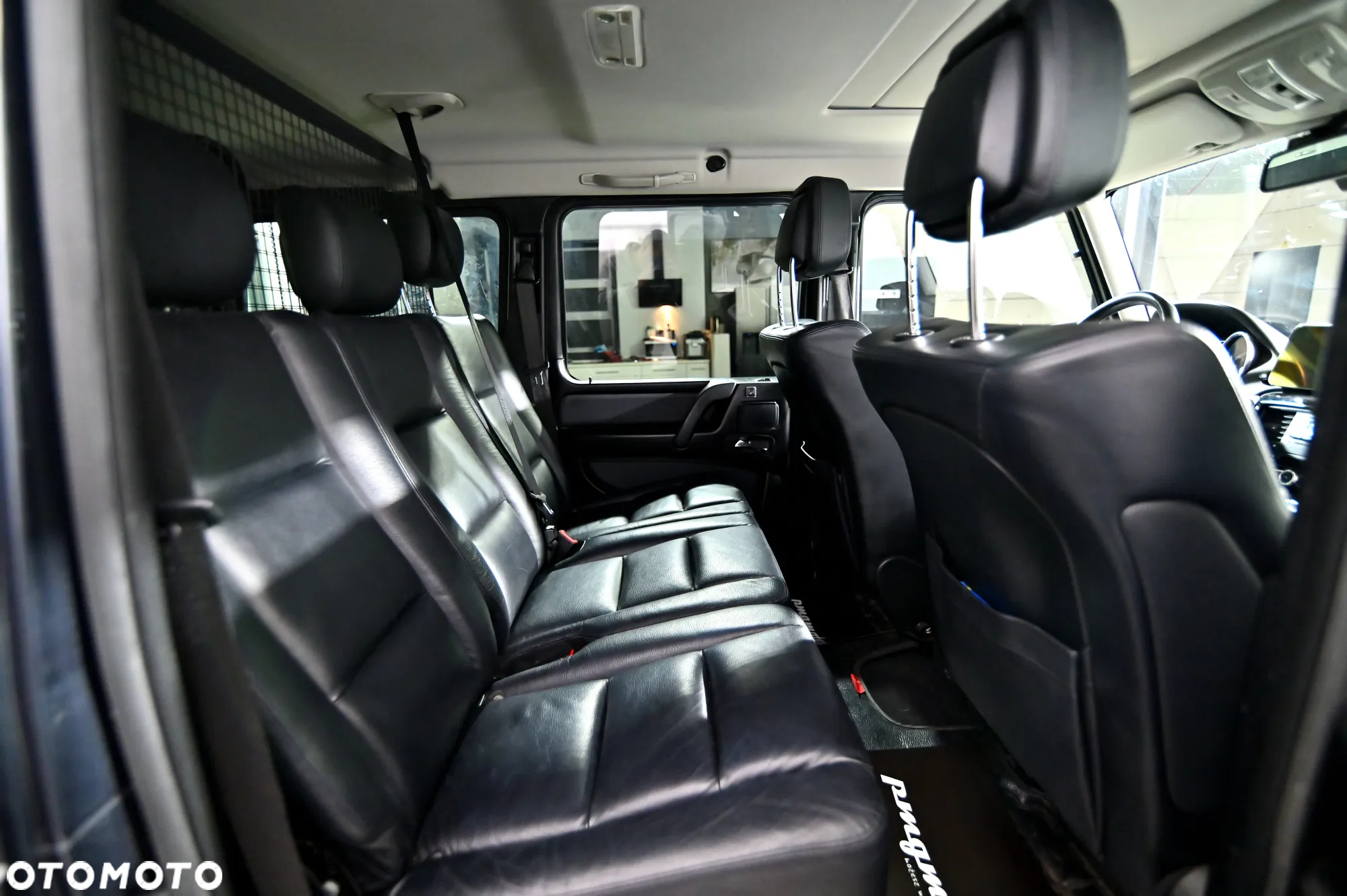 Mercedes-Benz Klasa G 350 BlueTec L - 16