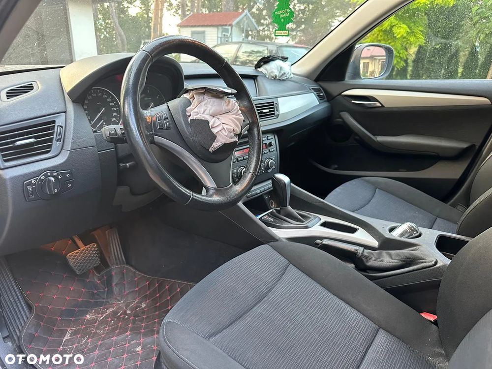 BMW X1 sDrive20d - 12