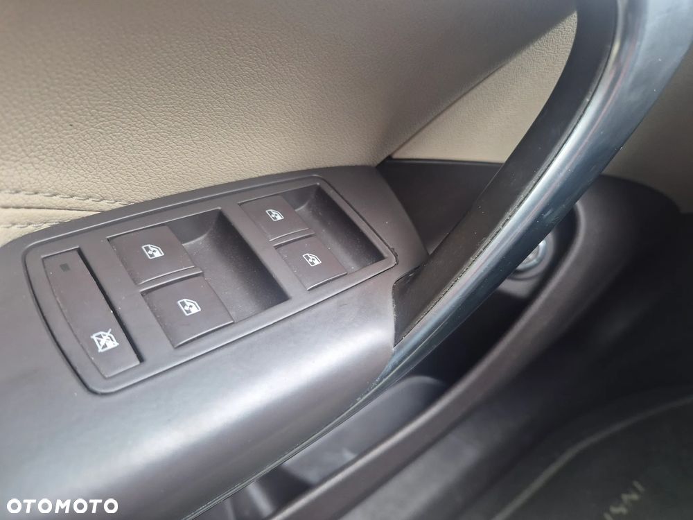 Opel Insignia 2.0 CDTI Cosmo 4x4 - 13