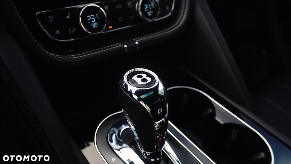 Bentley Bentayga - 16