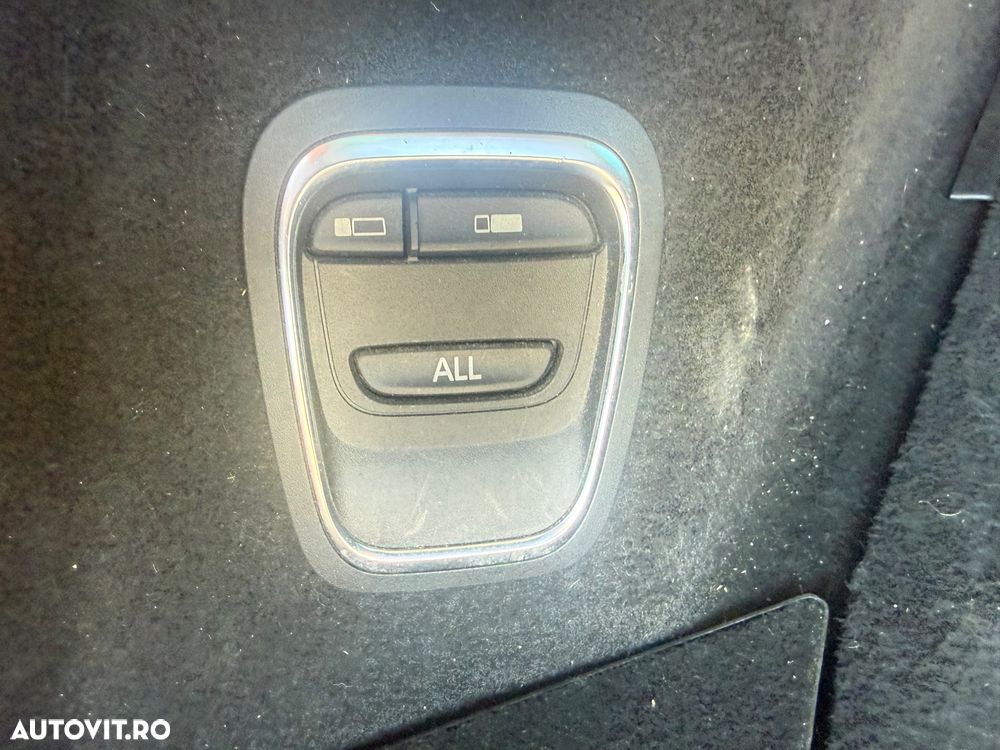 Renault Grand Scenic Energy dCi 110 S&S Bose Edition - 33