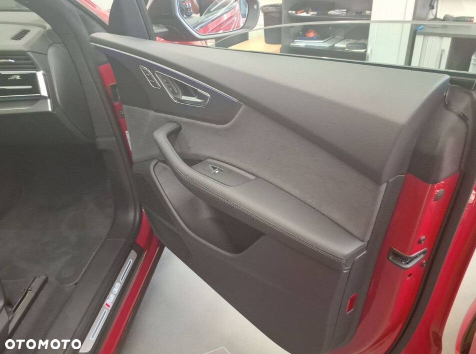 Audi RS Q8 TFSI mHEV Quattro Tiptronic - 13