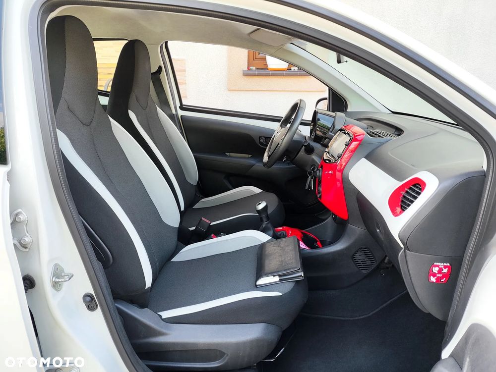 Toyota Aygo x-cite - 19