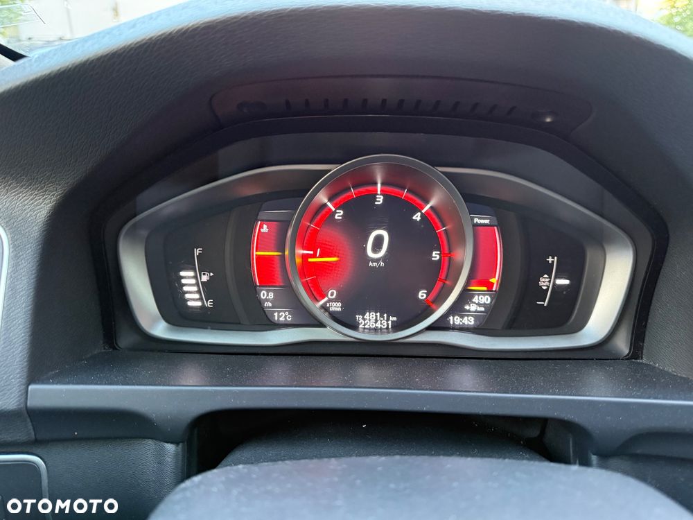 Volvo S60 D2 - 8